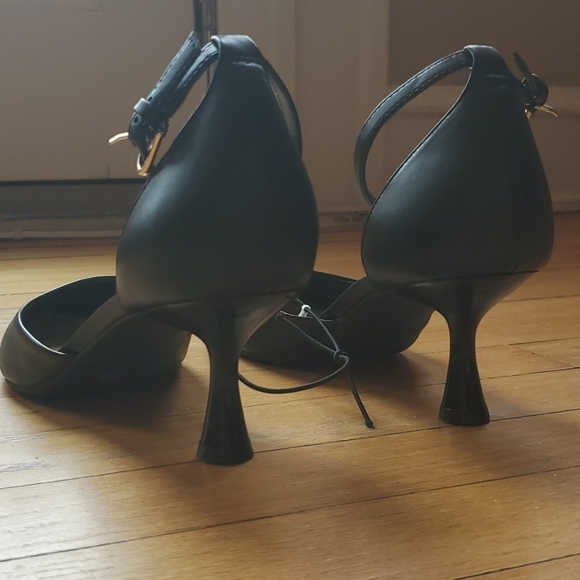 Nine West Black D'orsay Kitten Heels 9.5 - Picture 4 of 7